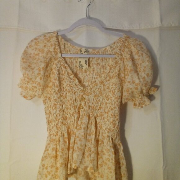 Blu Pepper Blouse Women S Short Sleeve Cropped V-Neck Smocked Floral Tan - Picture 2 of 14